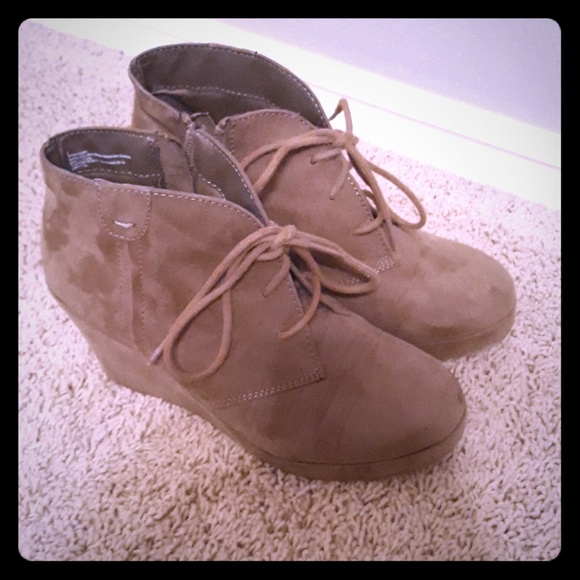 Merona High heals - Picture 1 of 2